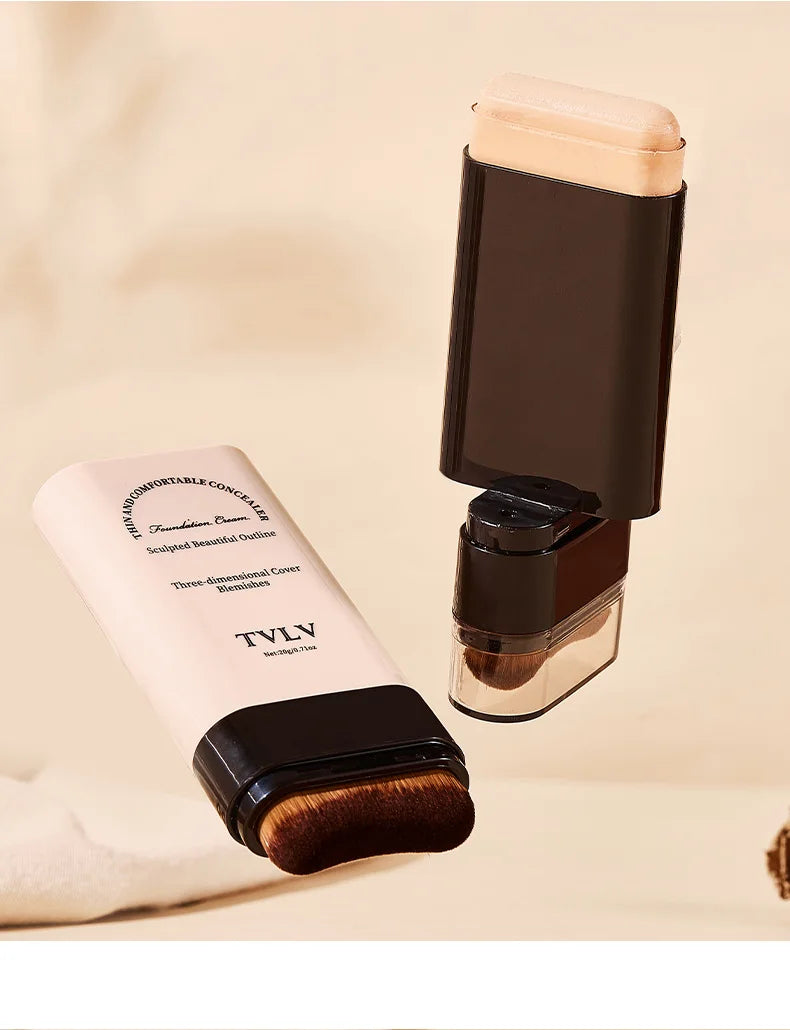 Foundation make-up concealer is light and thin to hold makeup, cover facial defects, and create a clear makeup effect